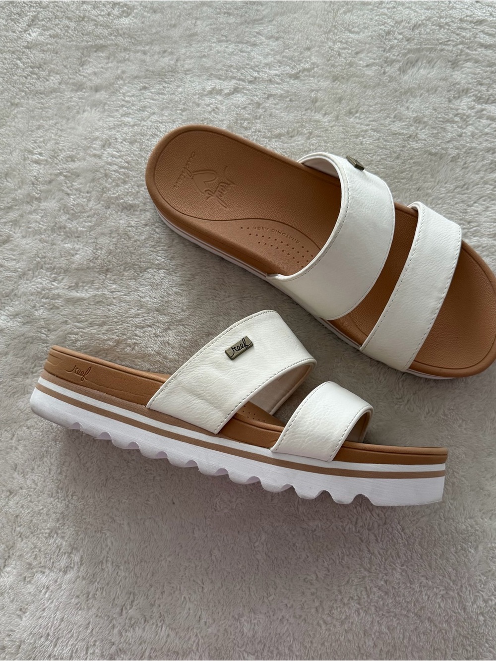 Reef White Double Strap Cushion Vista Hi Sandals size 8 Womens